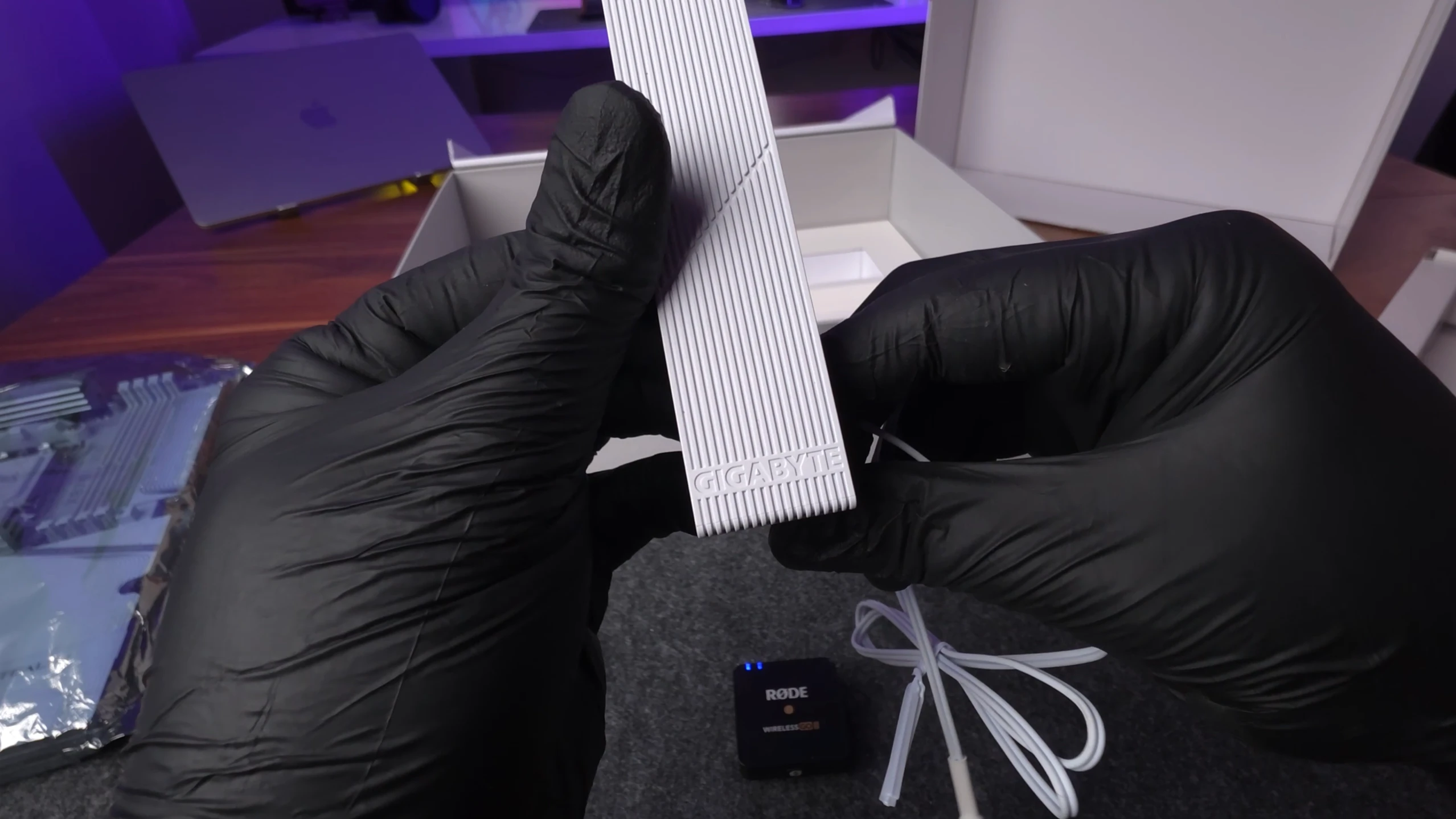 X870 STEALTH ICE WIFI ANTENNA