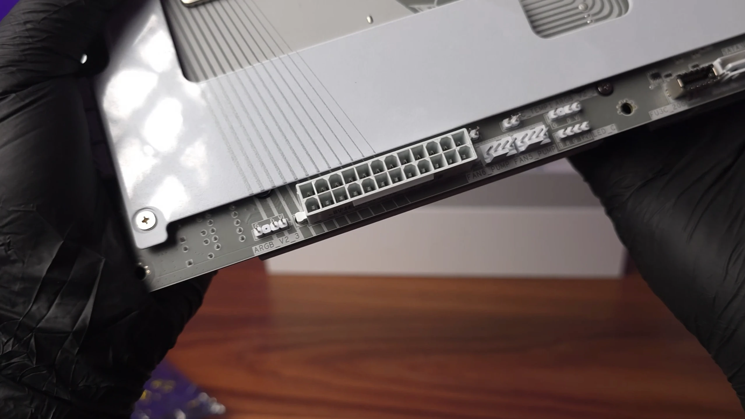 X870 STEALTH ICE